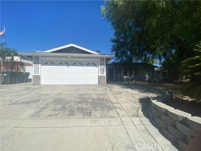 Building Photo - 3402 Bayberry Dr