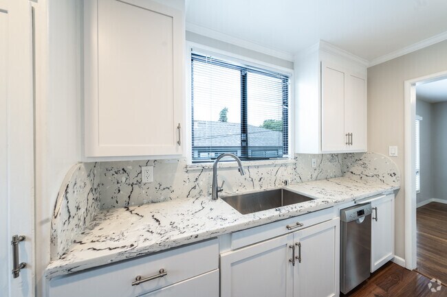 1HAB, 1BA - 700SF - Cocina - 1607 Santa Clara Ave