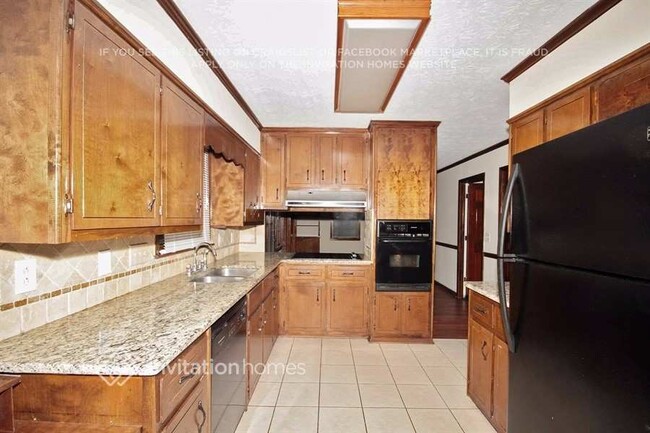 Foto del edificio - 4640 Mountain Creek Dr