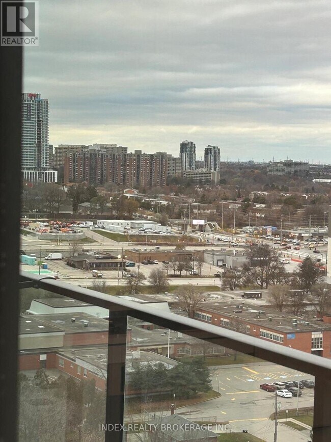 Building Photo - 3009 Novar Rd