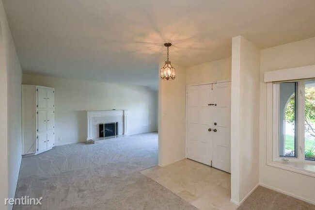 Building Photo - 4 br, 2 bath House - 1697 Ascension Dr