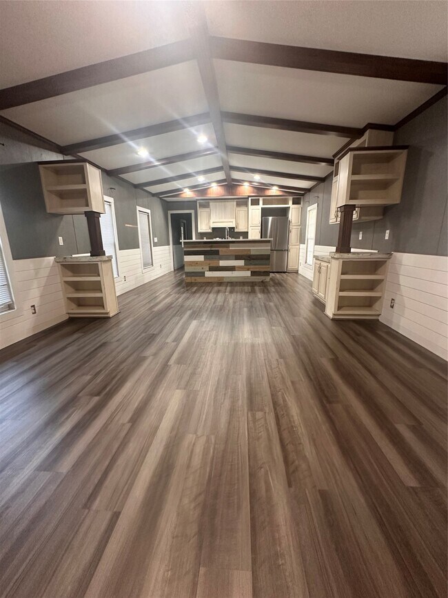 Foto del edificio - 14525 Oak Hill Ln
