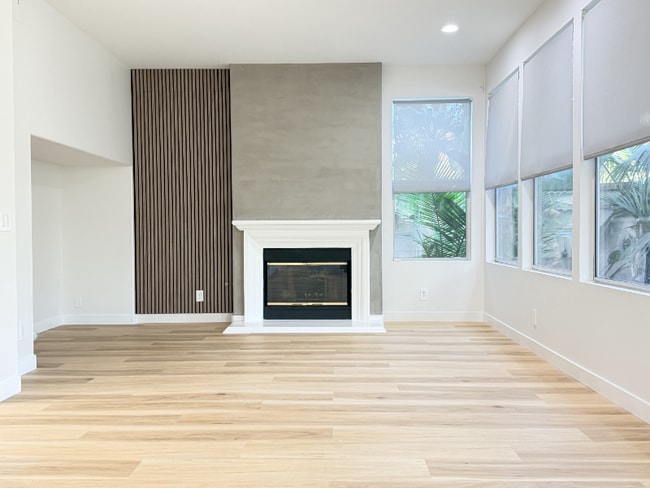 Foto del edificio - 8136 Constantine Dr