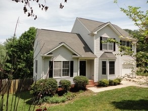 Building Photo - 246 Tillamook Dr