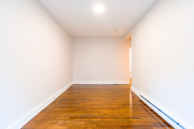 Foto del edificio - 1637 Massachusetts Ave