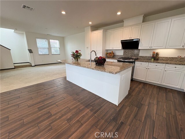 Foto del edificio - 21038 Cornerstone Dr