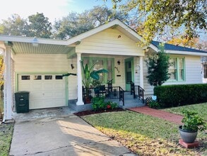 Building Photo - 4623 Ave N 1/2