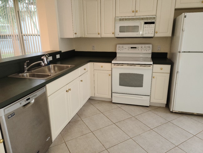 Foto del edificio - 1871 SW Willowbend Ln