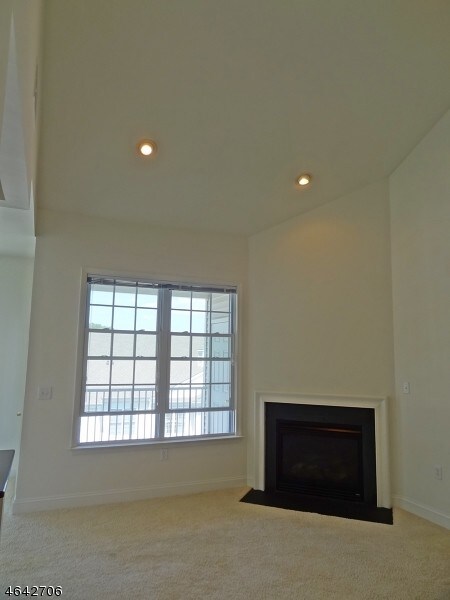 Building Photo - 7404 Coventry Ct