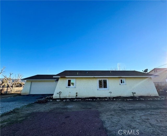 Building Photo - 18393 Catalpa St