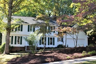 Building Photo - 6321 Gainsborough Dr