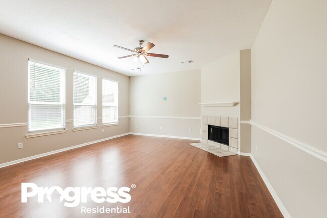 Foto del edificio - 14518 Southern Magnolia Cir
