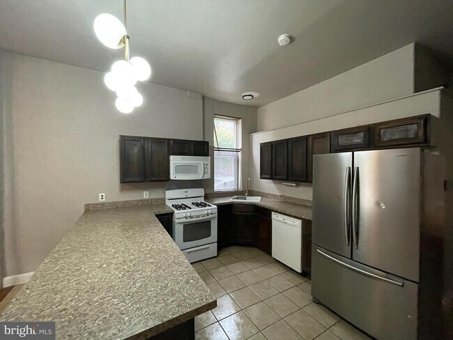 Foto del edificio - 2201 E Thompson St