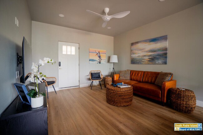 Foto del edificio - 111 W Sunny Isle Dr