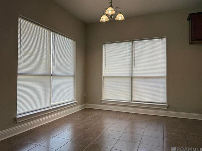 Foto del edificio - 41206 Colonial Dr