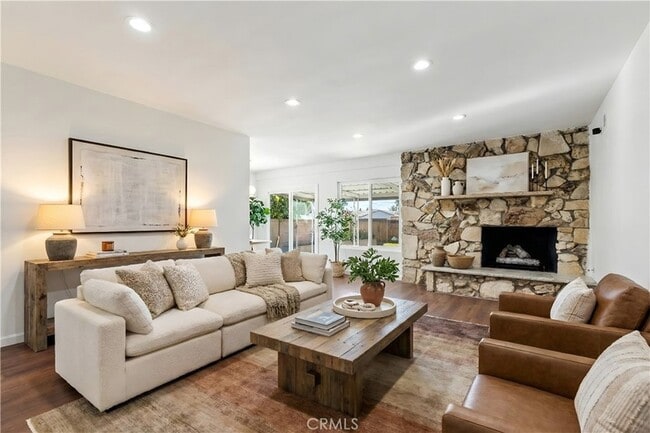 Building Photo - 7425 Garden Grove Ave