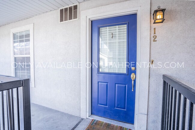 Building Photo - 909 N 500 W