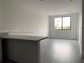 Building Photo - 859 E 24th St