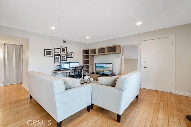 Foto del edificio - 1720 Westcliff Dr