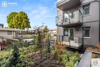 Building Photo - 5085 Mchardy St