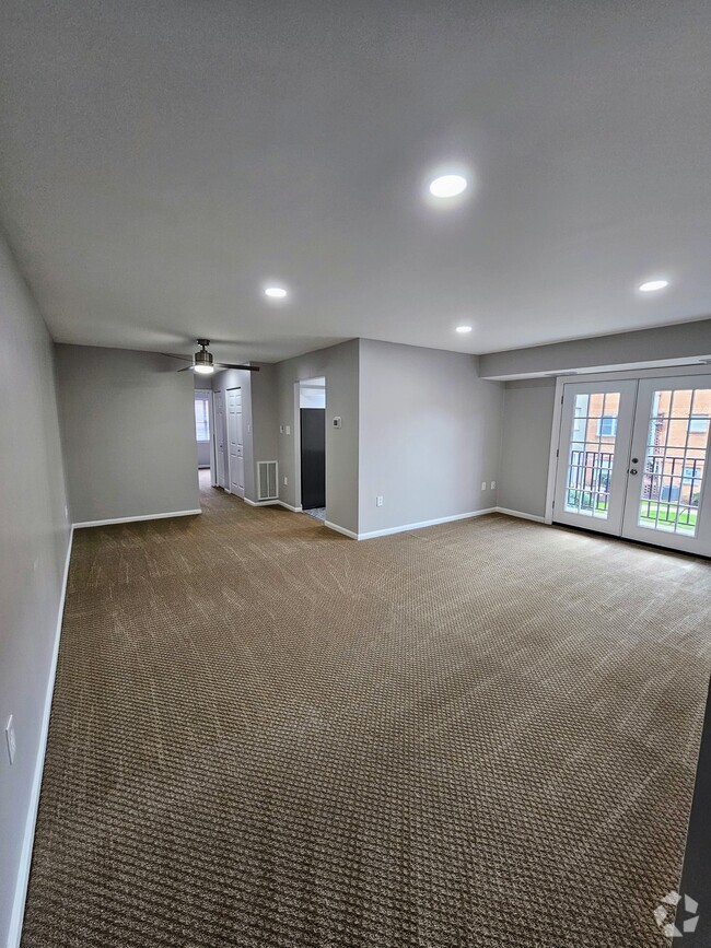 Lincolnia Hills Apartments for Rent with Extra Storage Alexandria, VA