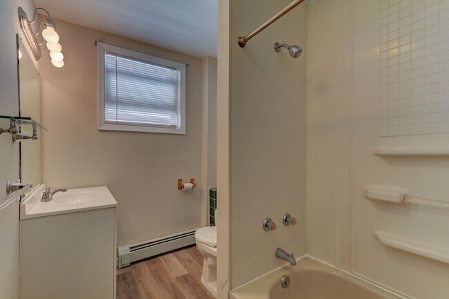 Foto del edificio - 126 Porter St