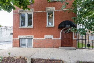 Building Photo - 2215 W Wellington Ave
