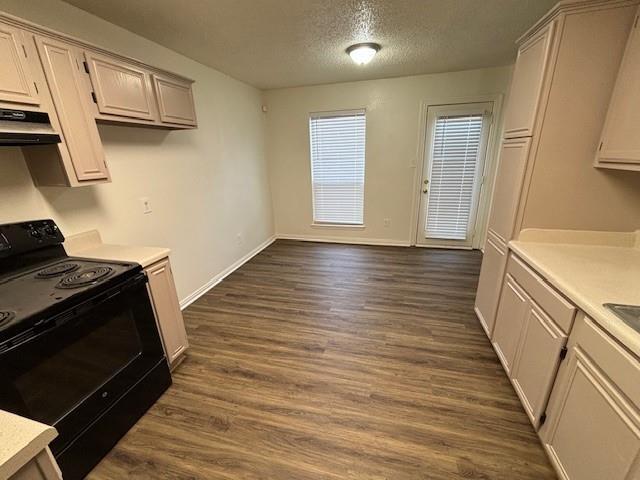 Building Photo - 324 Moss Hill Dr
