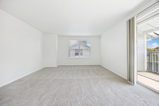 Building Photo - Reflections Hidden Creek Apartments