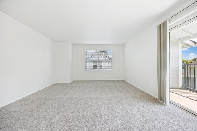 Foto del edificio - Reflections Hidden Creek Apartments