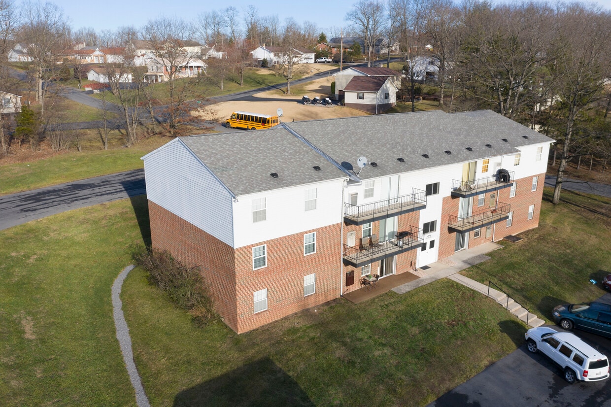 Primary Photo - 14201 Cedarwood Dr SW