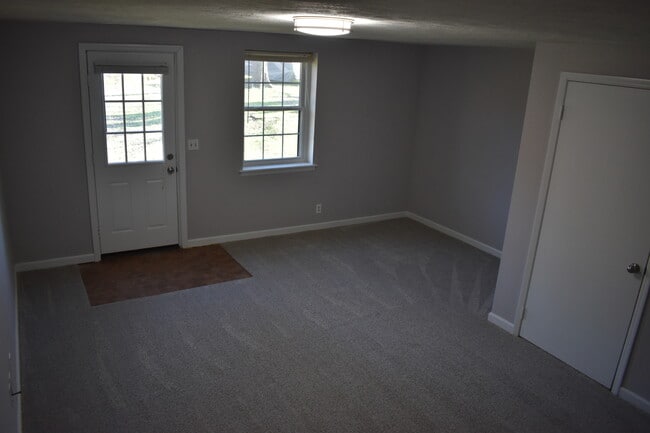Downstairs living area with separate keyed entry - 610 River Rouge Dr