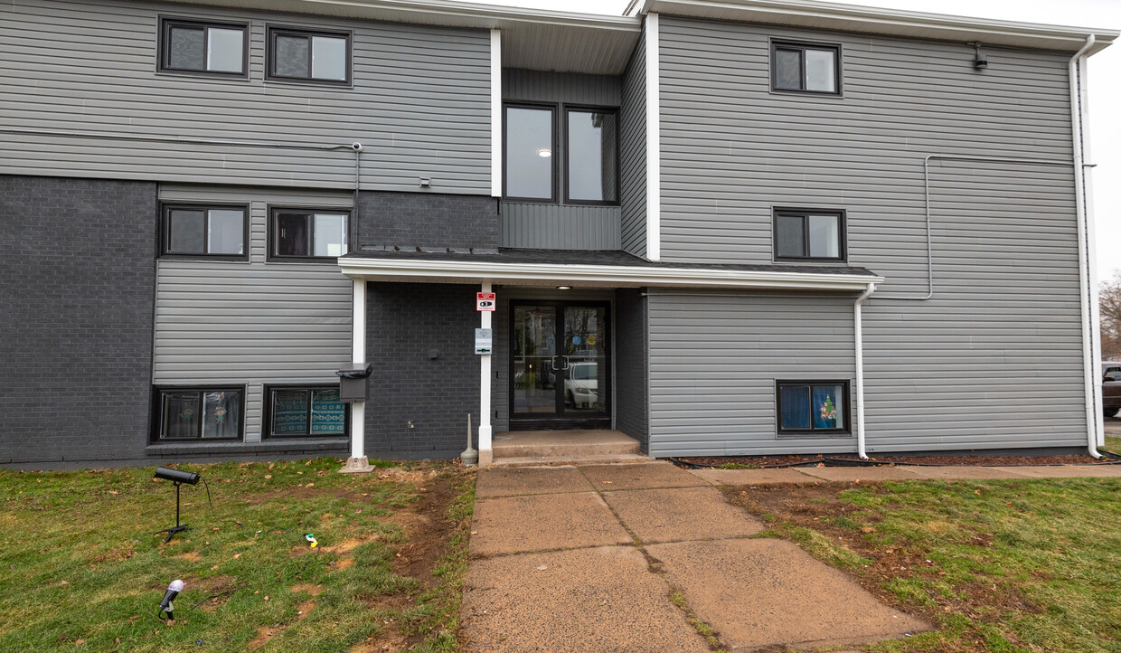 Primary Photo - Fully Renovated Unit Available Now!