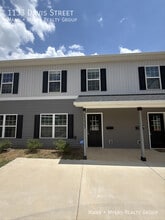 Building Photo - 1133 Davis St