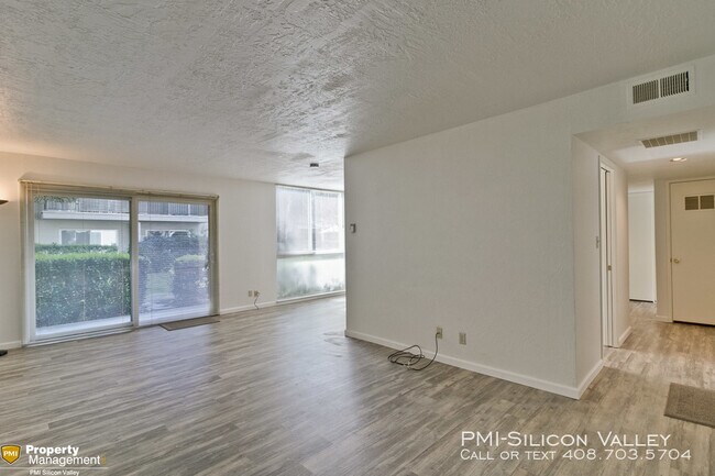Building Photo - 183 Del Medio Ave