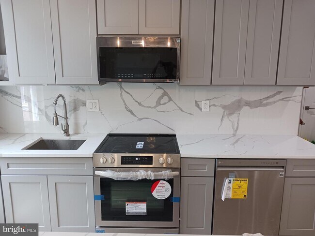 Foto del edificio - 420 N 32nd St