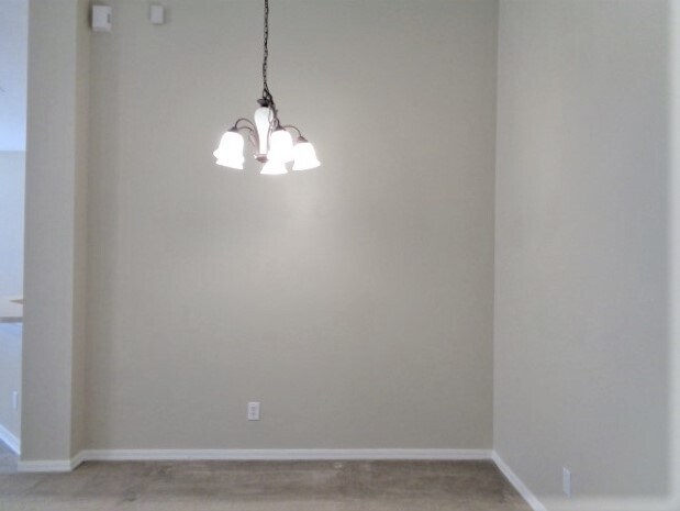 Foto del edificio - 8003 Moccasin Trail Dr