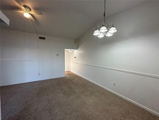 Foto del edificio - 1533 S Liberty Ave