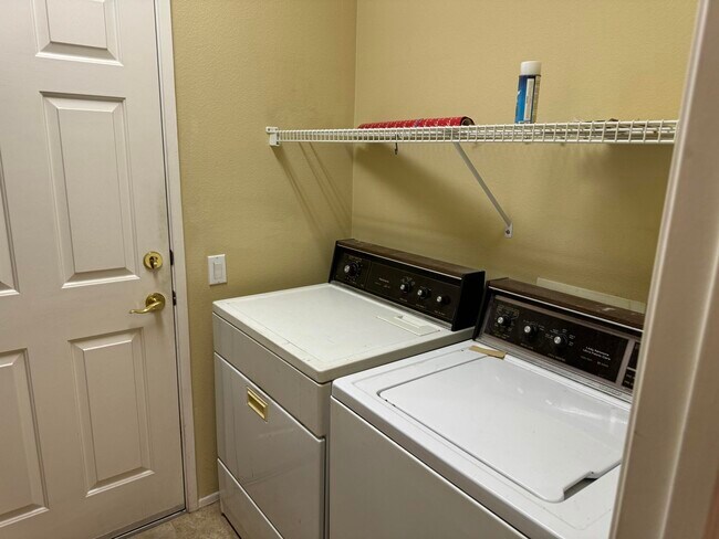 Foto del edificio - 78464 Glastonbury Way