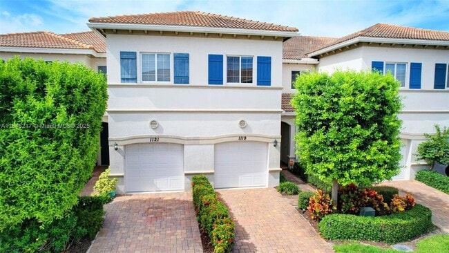 Photo - 1119 Vermilion Dr Townhome