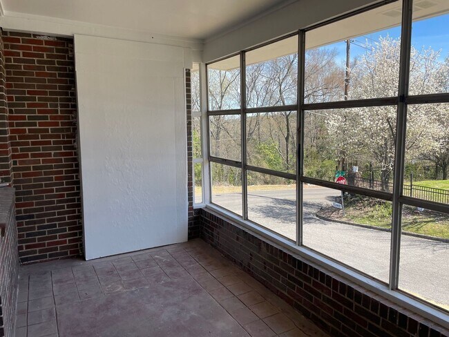 Foto del edificio - Fully Renovated Home For Rent