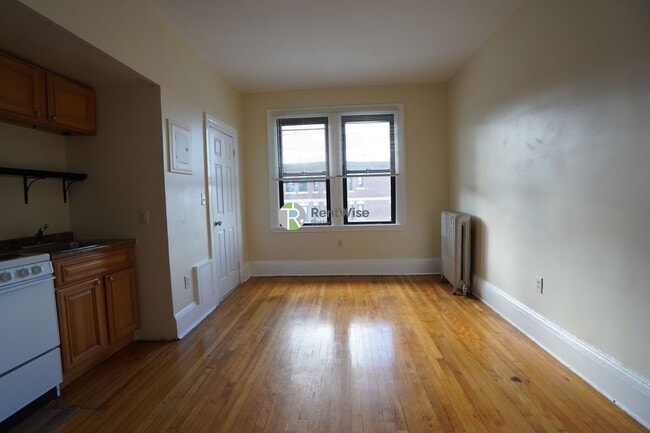 Building Photo - Great value one bedroom - Allston