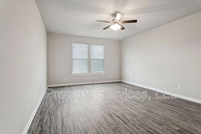 Foto del edificio - 5653 Oakworth St