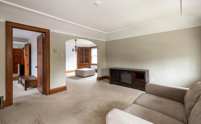 Foto del edificio - 2664 N 61st St