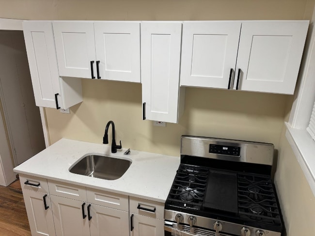 Building Photo - 3518 N Long Ave