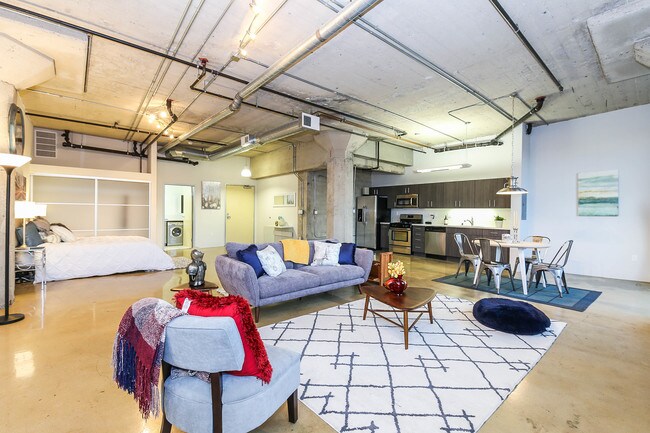 Living Room - 825 East 4th St
