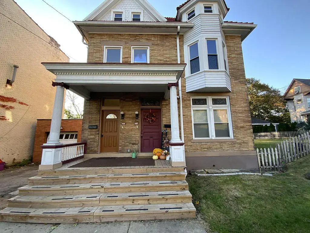 shared front porch - 577 Forest Ave