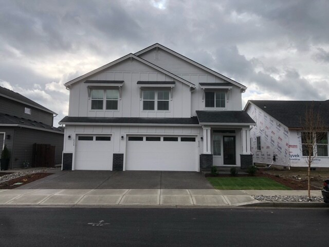 Primary Photo - 635 SE 36th St