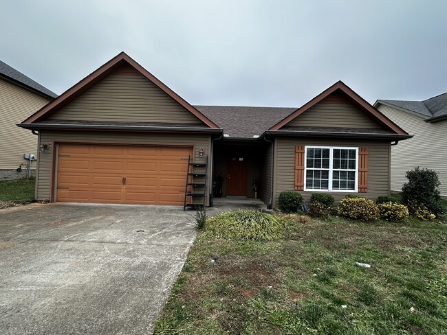 Building Photo - 2221 Trophy Trce