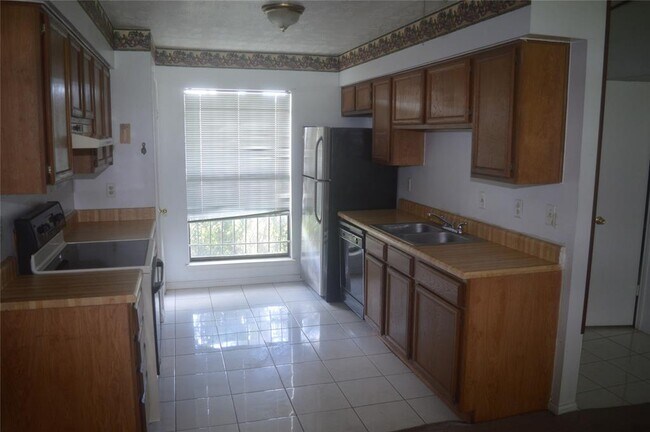 Foto del edificio - 1019 Heathfield Dr